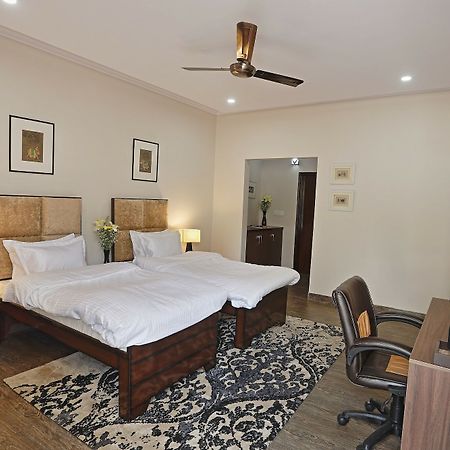 Arkaya Inn Gurgaon Buitenkant foto