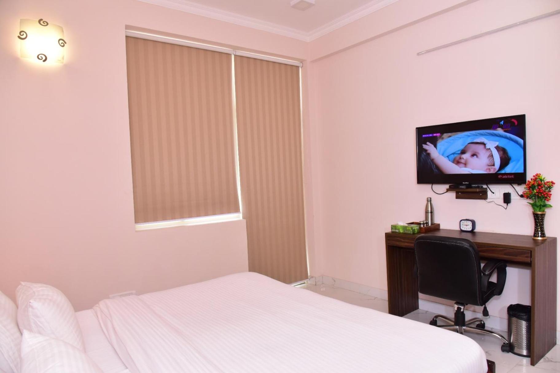 Arkaya Inn Gurgaon Buitenkant foto