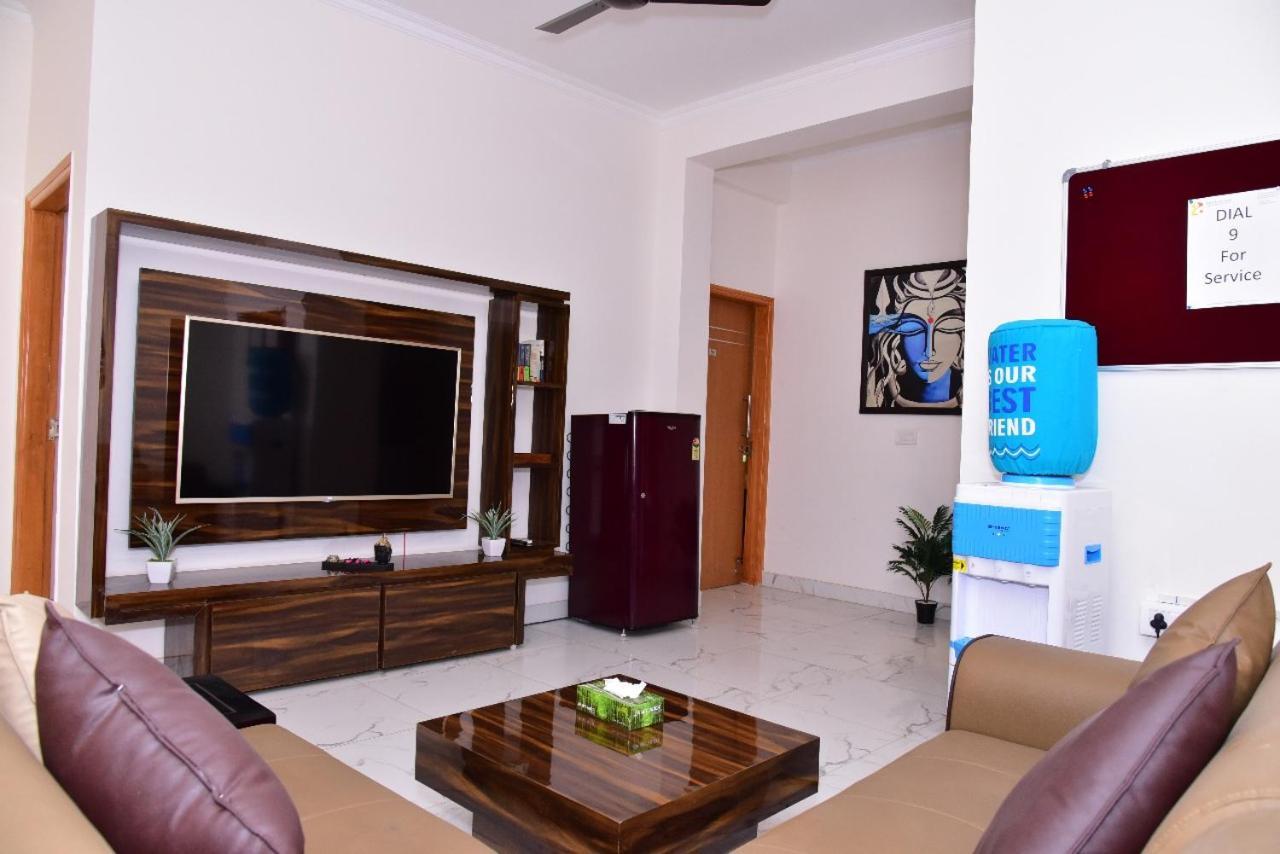 Arkaya Inn Gurgaon Buitenkant foto