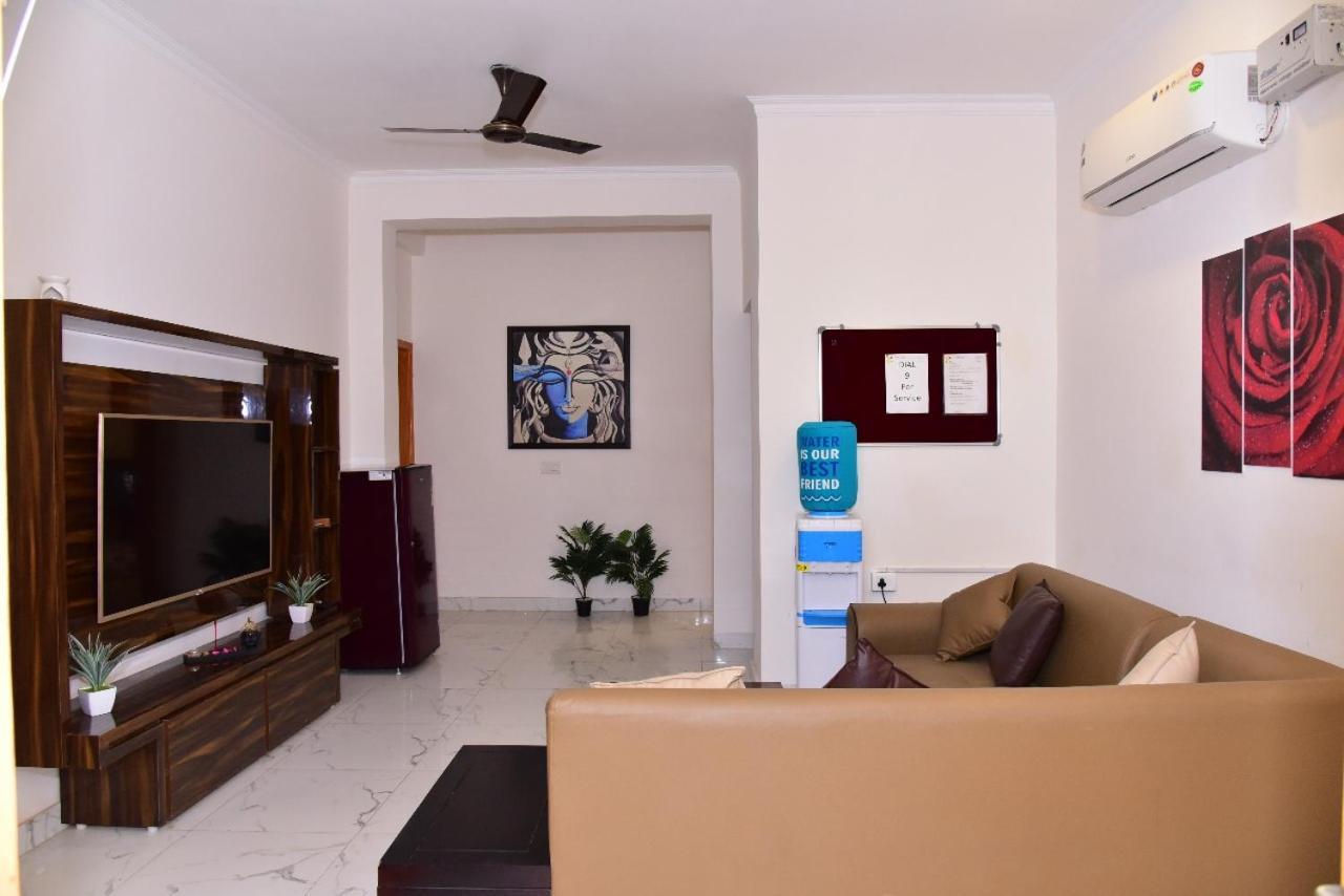 Arkaya Inn Gurgaon Buitenkant foto